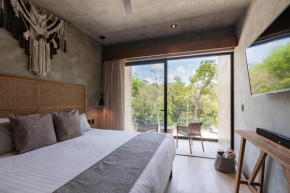 Modern Studio with Rooftop Pool in Tulum Downtown